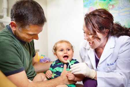 Os bebês no consultório do dentista